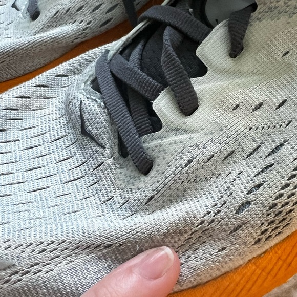 Hoka One One Clifton 8 Size 11D Men’s Gray and Orange - Picture 9 of 9